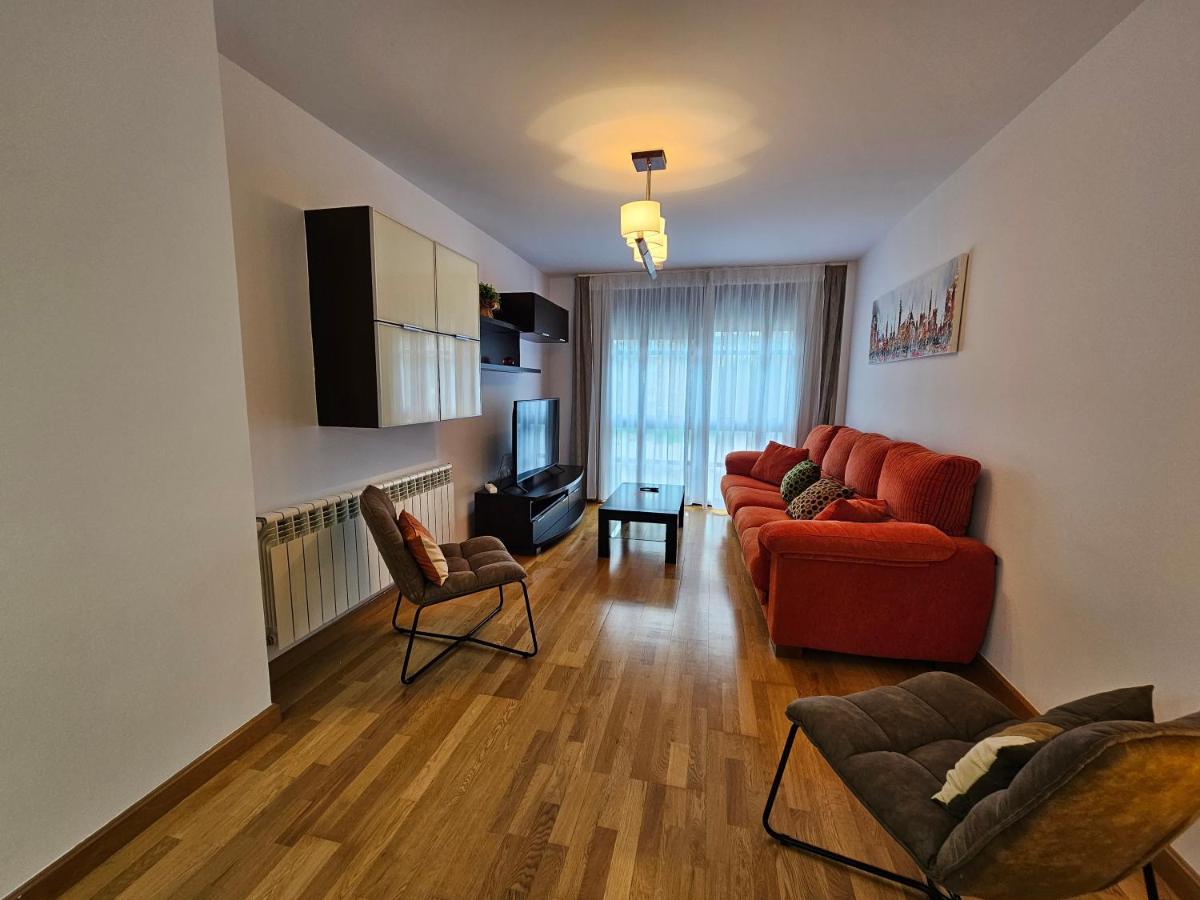 13B01 Apartamento Con Terraza Y Garaje Ribadesella Exterior foto
